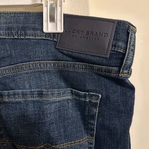 Lucky Brand 121 Slim Straight Jeans